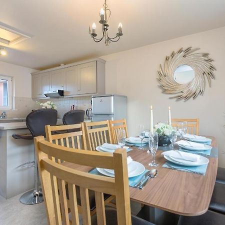 Town Square Townhouse - Best Location In Galway Extérieur photo