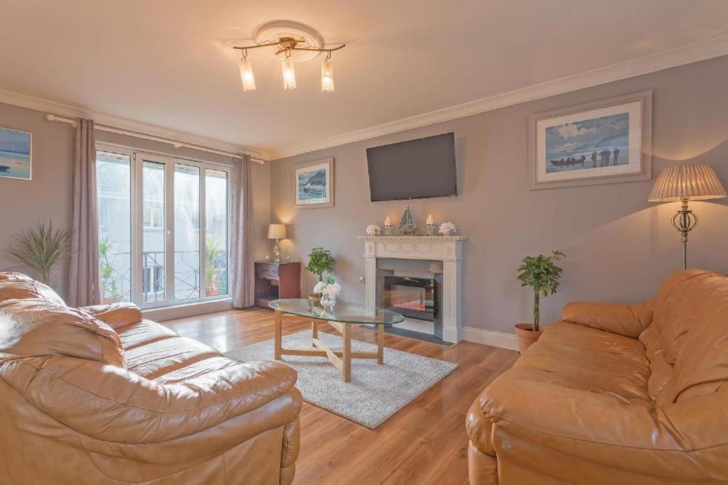 Town Square Townhouse - Best Location In Galway Extérieur photo
